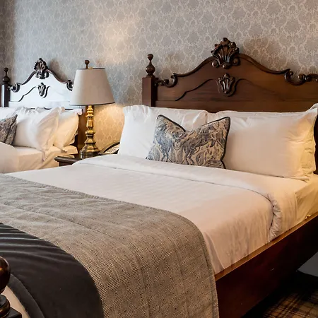 Hotell Harvey's Point 4*