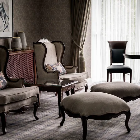 Hotell Harvey's Point 4*