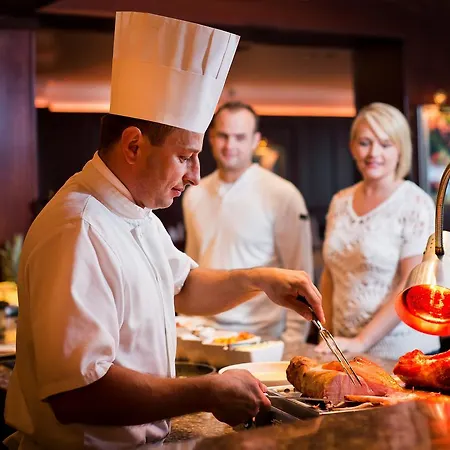 מלון Harvey's Point Donegal Town