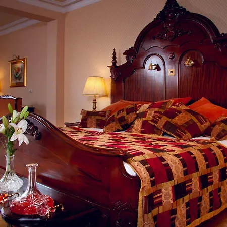 Hotel Harvey's Point 4*