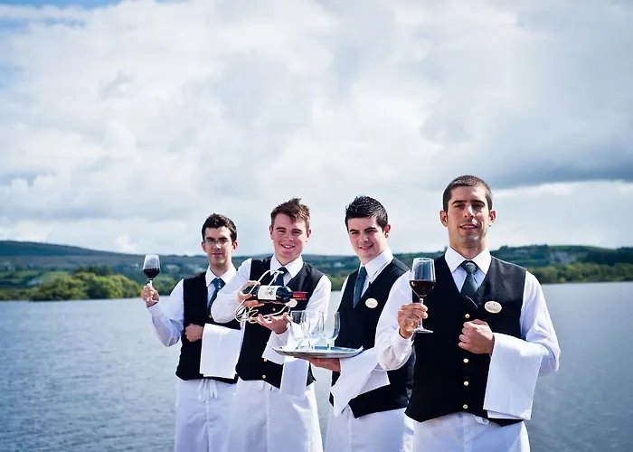 Hotel Harvey's Point