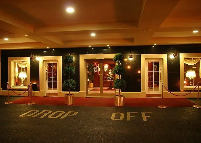 Hotel Harvey's Point 4*